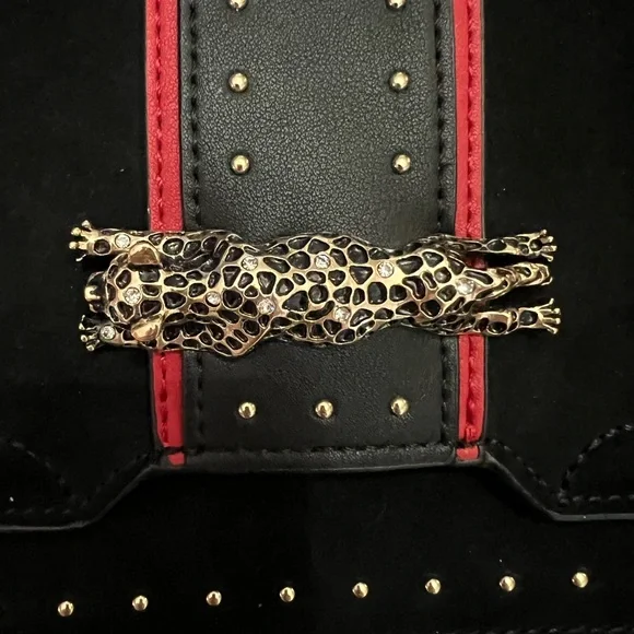 Topshop Black and Red Suede Chain Panther Clutch - Picture 4 of 8